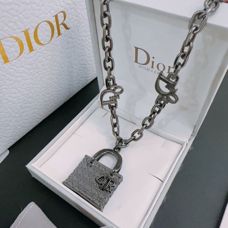 Christian Dior Necklaces